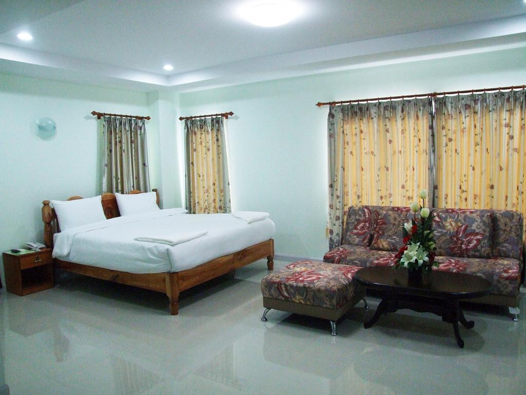 Ruan Rim Nam Hotell Roi Et Rum bild