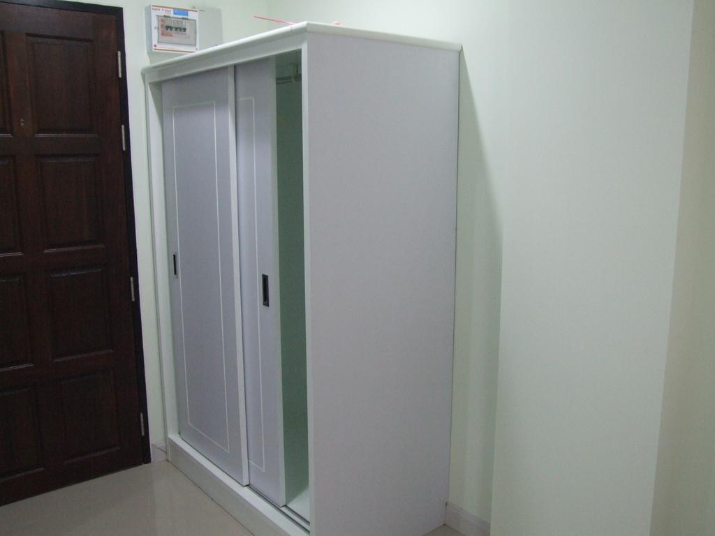 Ruan Rim Nam Hotell Roi Et Rum bild