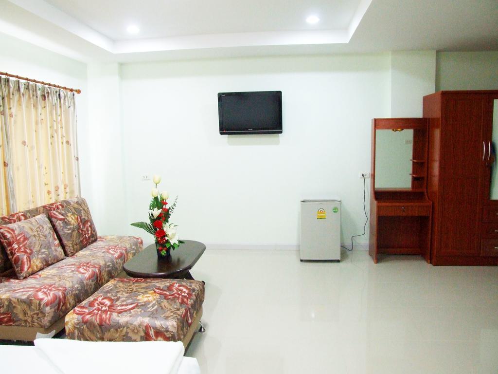 Ruan Rim Nam Hotell Roi Et Rum bild