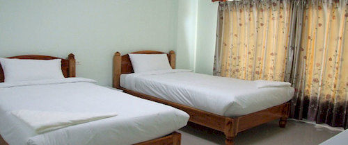 Ruan Rim Nam Hotell Roi Et Exteriör bild