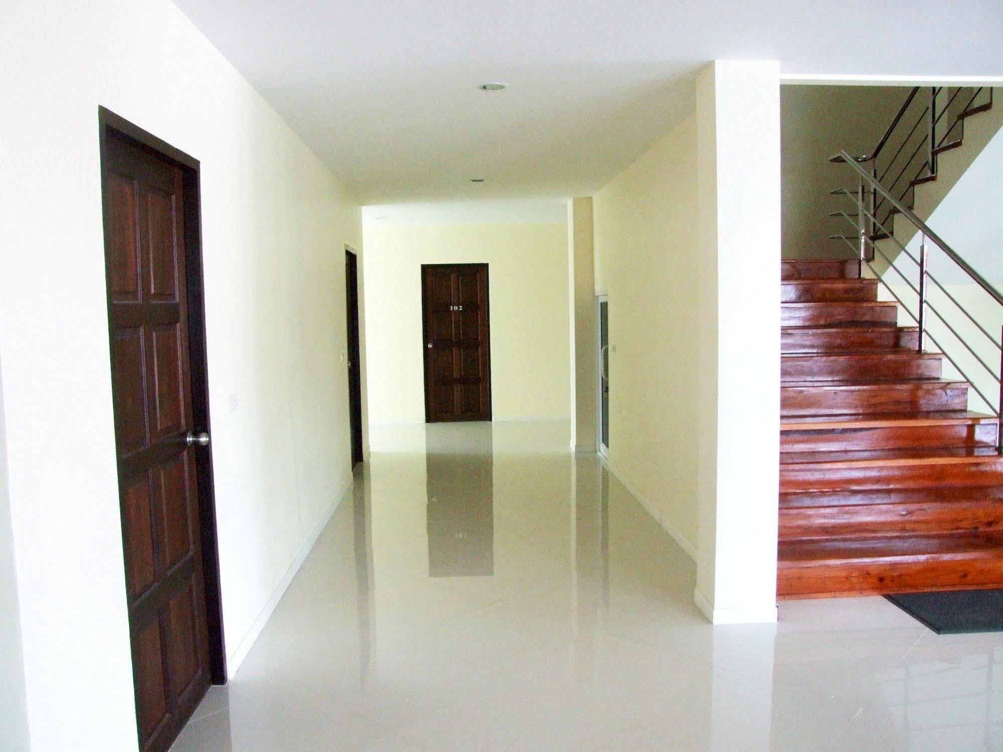 Ruan Rim Nam Hotell Roi Et Exteriör bild