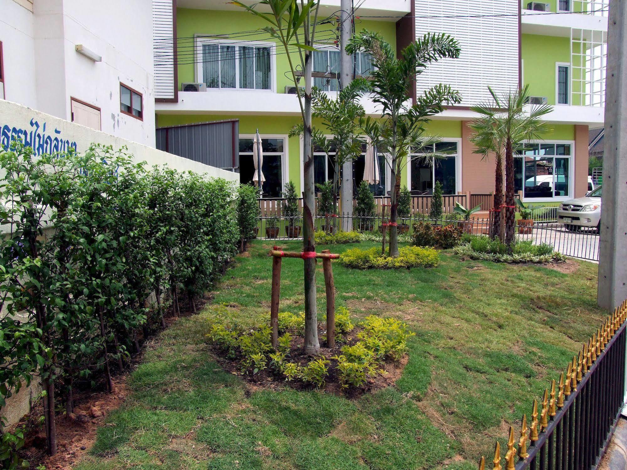 Ruan Rim Nam Hotell Roi Et Exteriör bild